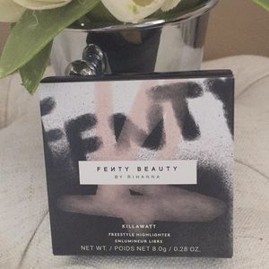 FENTY BEAUTY HIGHLIGHTER
